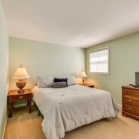 Lakefront Canandaigua Home With Dock And Kayak!